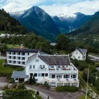 克林舍酒店，位于巴里斯川的酒店