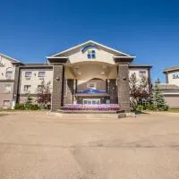 Canalta Hotel Camrose，位于卡姆罗斯的酒店