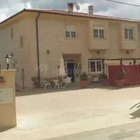 Hotel Rural Puerta de Caderechas,位于Terminón的酒店