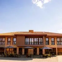 Hotel Vinícola Davo，位于Ribeirão Branco的酒店