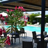 Serravalle Relais & Country Villa with private pool - Esclusive use，位于基亚拉蒙泰-古尔菲科米索机场 - CIY附近的酒店