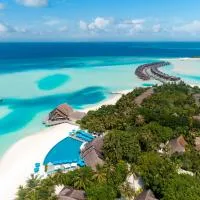 Anantara Dhigu Maldives Resort - Complimentary Round-Trip Transportation for minimum stay of 3 nights and more 25 April to 10 October 2025，位于南马累环礁的酒店