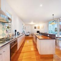 Coastal Penthouse at Coogee Beach，位于悉尼库吉的酒店