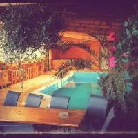DNT HOUSE &spa，位于Cârcea的酒店