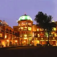 纳曼达杰克森斯格兰德遗产酒店，位于贾巴尔普尔的酒店