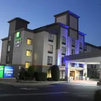 Holiday Inn Express & Suites Charlotte-Concord-I-85 by IHG，位于Harrisburg的酒店