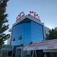 乔尔根酒店，位于Rinas地拉那特蕾莎修女国际机场 - TIA附近的酒店