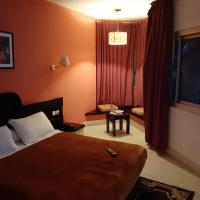 HOTEL CONTINENTAL Khénifra，位于海尼夫拉的酒店