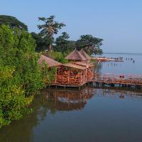 Bintang Bolong Lodge，位于宾当的酒店