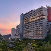 Le Eminence Puncak Hotel Convention & Resort，位于普卡的酒店