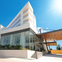 巴亚尔塔港智选假日酒店，位于巴亚尔塔港古斯塔沃·迪亚斯·欧勒达斯机场 - PVR附近的酒店