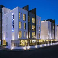 Radisson Blu Residence, Dhahran，位于阿可贺巴Al Olayya的酒店