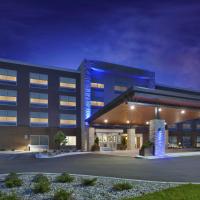 Holiday Inn Express & Suites Grand Rapids Airport North, an IHG Hotel，位于大急流城杰拉尔德·福特国际机场 - GRR附近的酒店