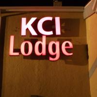 KCI Lodge，位于堪萨斯城堪萨斯城机场 - MCI附近的酒店