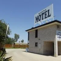 翡翠公园汽车旅馆 ，位于埃默拉尔德的酒店