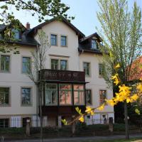 Traumhafte Etagenwohnung in Günderzeitvilla，位于德累斯顿斯德荷乐的酒店