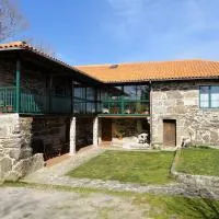 卡萨瑞克托拉康达旅馆，位于Rairiz de Veiga的酒店