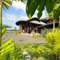 Houttuyn Wellness River Resort，位于帕拉马里博的酒店
