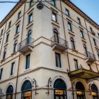 Boutique Hotel Touring，位于维罗纳的酒店