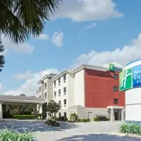 彭萨科拉西海军基地智选假日酒店及套房，位于彭萨科拉的酒店