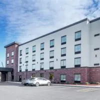 Cobblestone Hotel & Suites - Janesville，位于简斯维尔的酒店