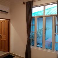 Dhonveli Inn, Bandidhoo，位于幸福岛Dhaalu Airport - DDD附近的酒店