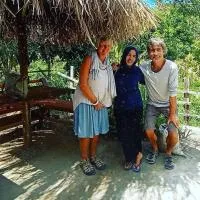 Raja Ampat Sandy Guesthouse,位于Saonek的酒店