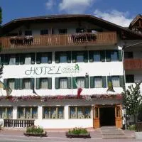 Hotel Orsa Maggiore，位于法尔西德的酒店