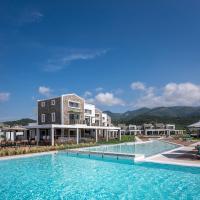 Thalassa Suites，位于阿尔米罗斯海滩的酒店