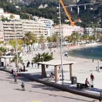 R&eacute;sidence le Marly en face des plages，位于芒通的酒店