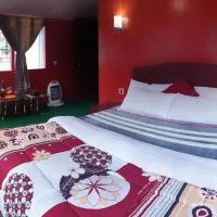 Lama Hotel - Cafe De Himalaya，位于LuklaLukla Airport - LUA附近的酒店
