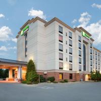 Holiday Inn Express & Suites Bloomington, an IHG Hotel，位于布卢明顿Monroe County - BMG附近的酒店