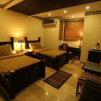City Centre Suites，位于木尔坦Multan International Airport - MUX附近的酒店