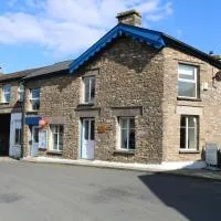 Dent Stores B&B，位于登特的酒店