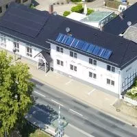 Hotel am Rosenplatz,24 Stunden Check in, Küche, kostenfreie Parkplätze，位于布里克托夫的酒店