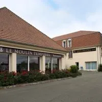 L'EPI HOTEL，位于埃佩尔农的酒店