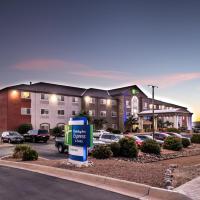 Holiday Inn Express & Suites Alamogordo Highway 54/70, an IHG Hotel，位于阿拉莫戈多阿拉莫戈多的白沙区机场 - ALM附近的酒店