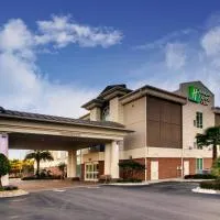 杰克逊维尔北费尔南迪纳智选假日套房酒店，位于尤利的酒店