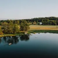 Wallby Säteri Gårdshotell & Konferens，位于Skirö的酒店