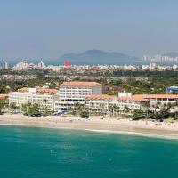 Hotel Jequitimar Guaruja Resort & Spa by Accor - Ex Sofitel，位于瓜鲁雅Praia de Pernambuco的酒店