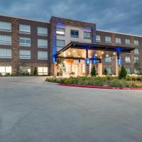 Holiday Inn Express & Suites Dallas North - Addison, an IHG Hotel，位于艾迪生达拉斯广场的酒店