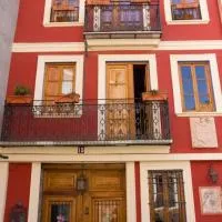A la Sombra de la Torre，位于Serra的酒店