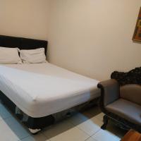 Pemda 22 Mansion Mitra RedDoorz，位于茂物Bogor Utara的酒店