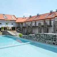Oblík Resort，位于洛乌尼的酒店