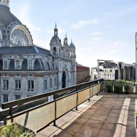 City PENTHOUSE, rooftop terrace, free NETFLIX, wifi and airco，位于安特卫普Chinatown的酒店