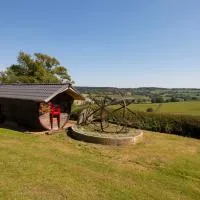 Gîte Insolite Les Tonneaux Sa vue Magnifique et Panoramique，位于维穆蒂尔斯的酒店