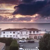 Beach Hotel - Le Grand Chalet，位于龙斯莱班的酒店