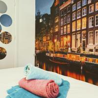 H58民宿，位于阿姆斯特丹博斯恩伦默的酒店