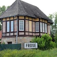 "Altes Stellwerk Frose" am Froser See，位于Frose的酒店