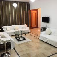 Belaire host appartment，位于Boumhel El Bassatine的酒店